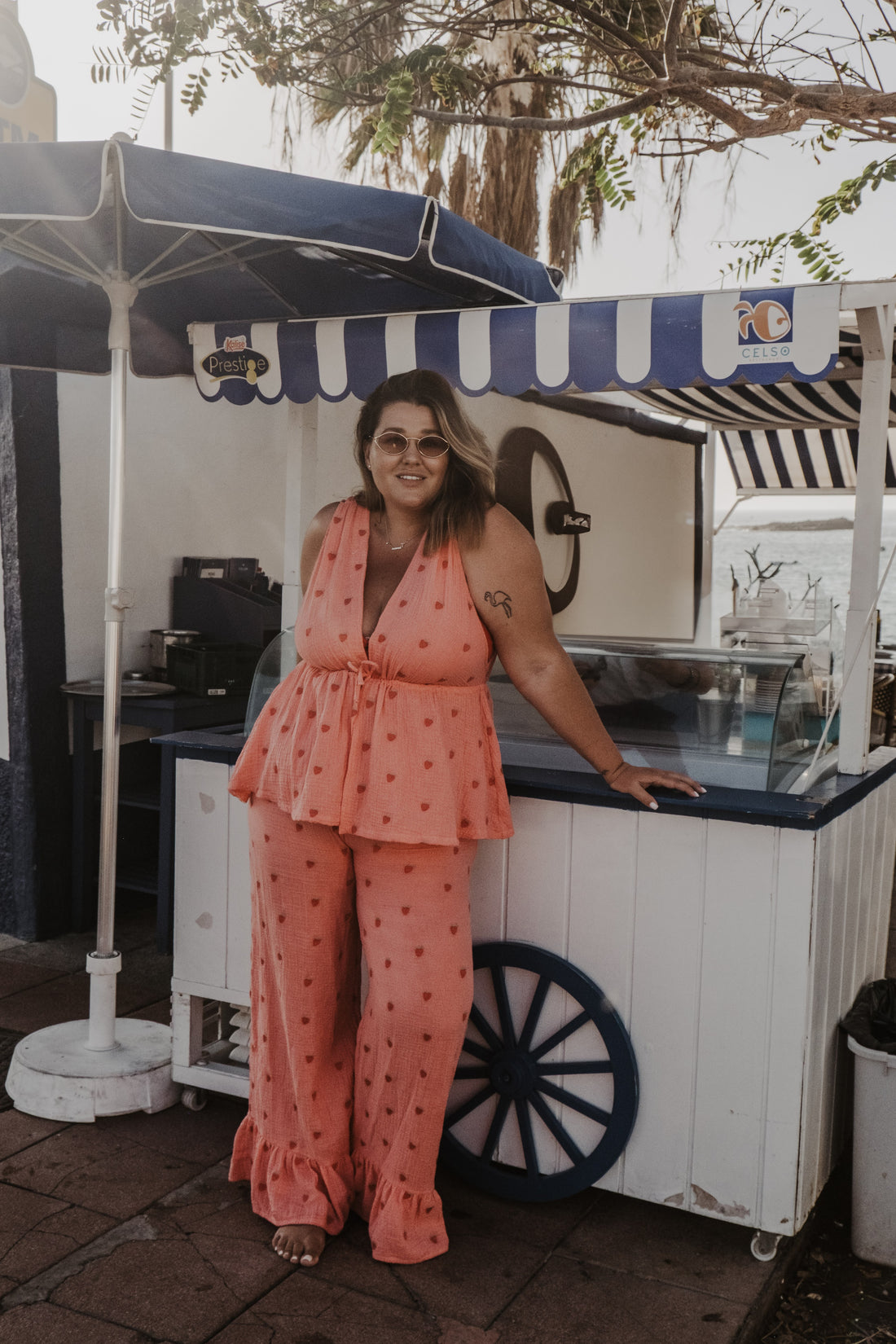 Spodnie z falbaną Strawberry Pink