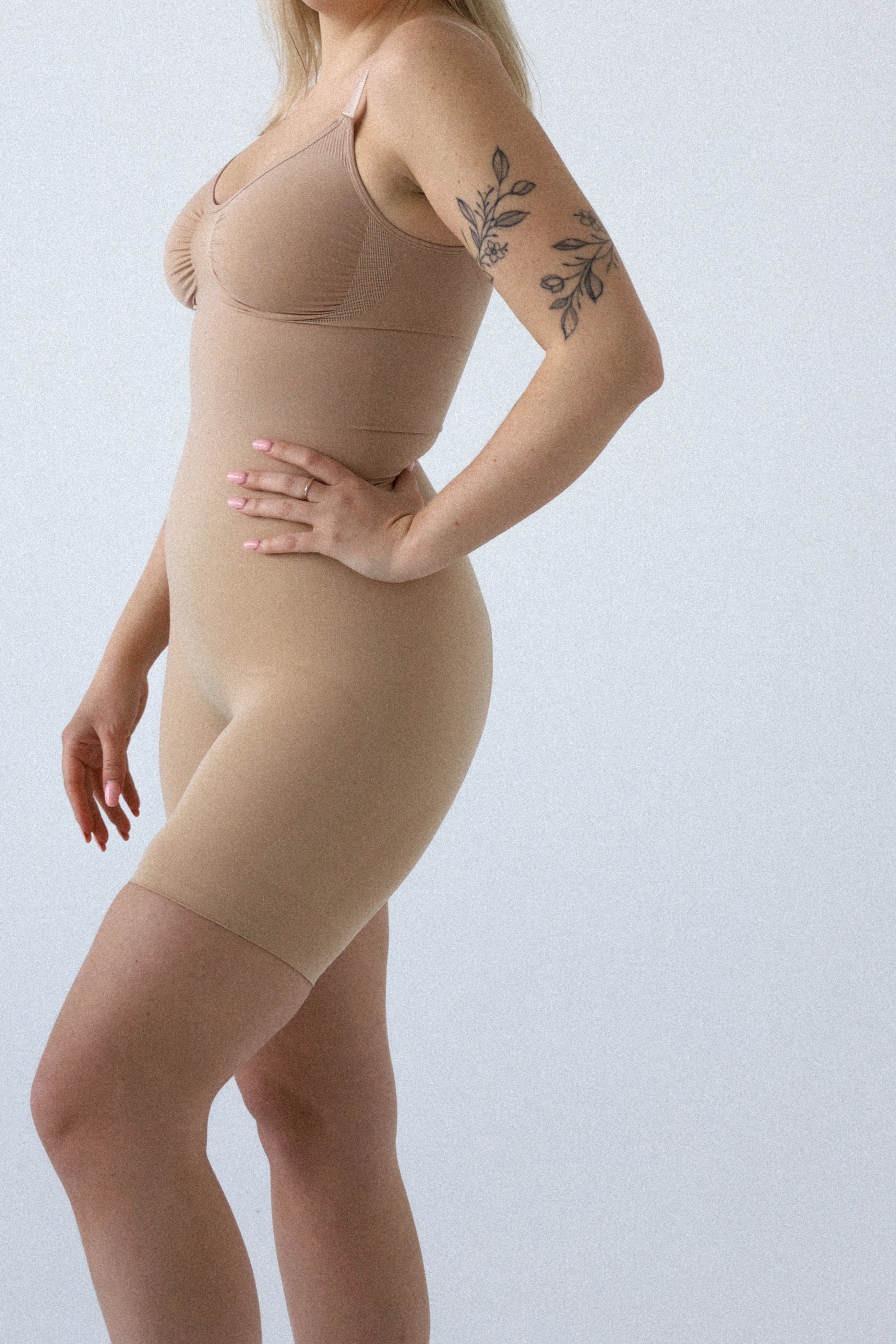 Kombinezon Modelujący Short Beige