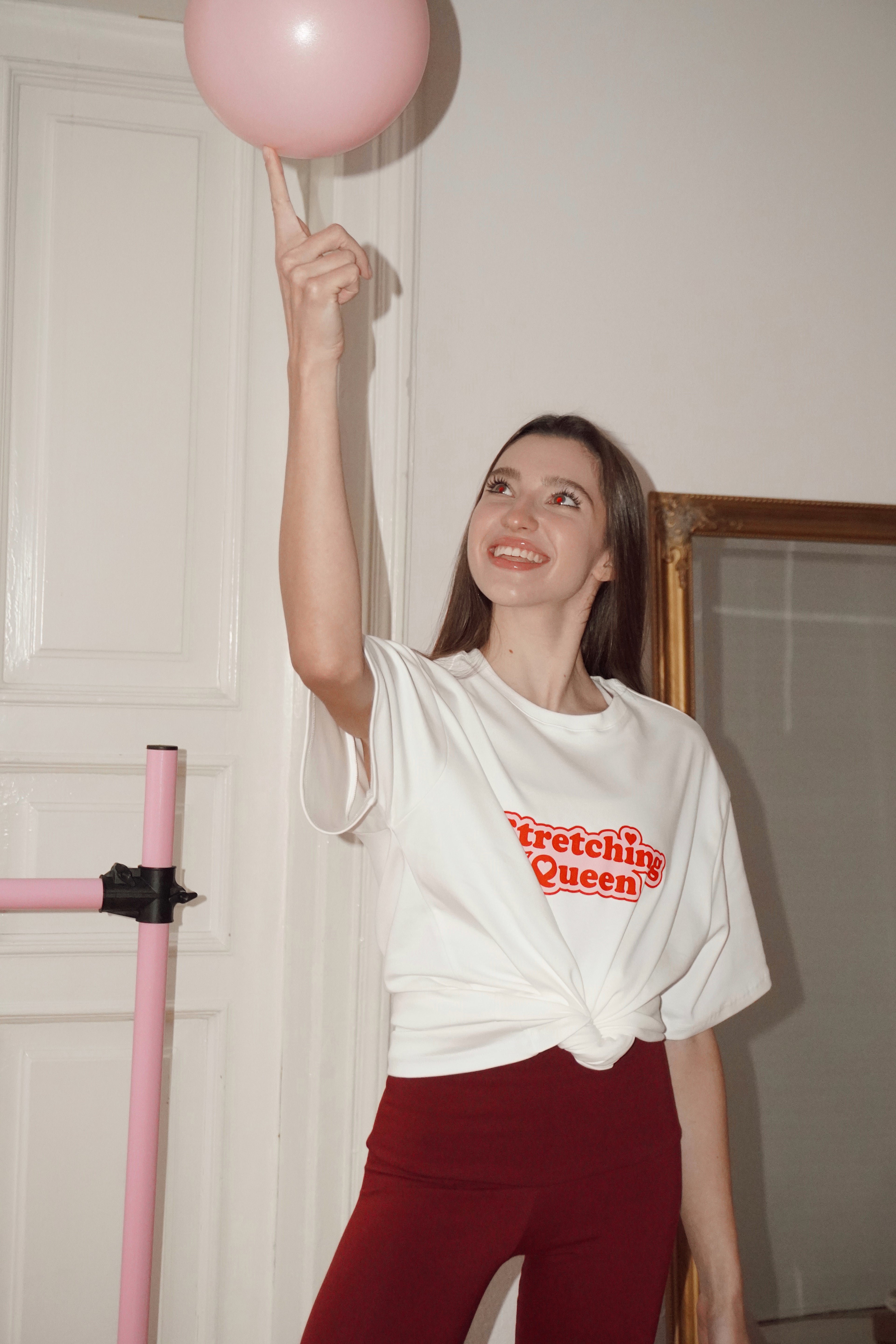 T-shirt Stretching Queen White