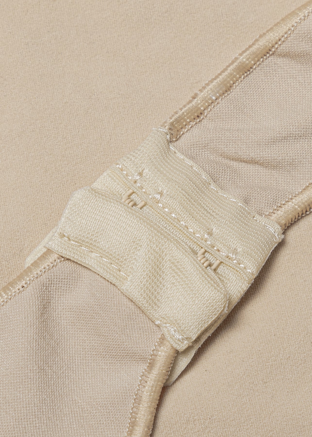 Body Modelujące Beige