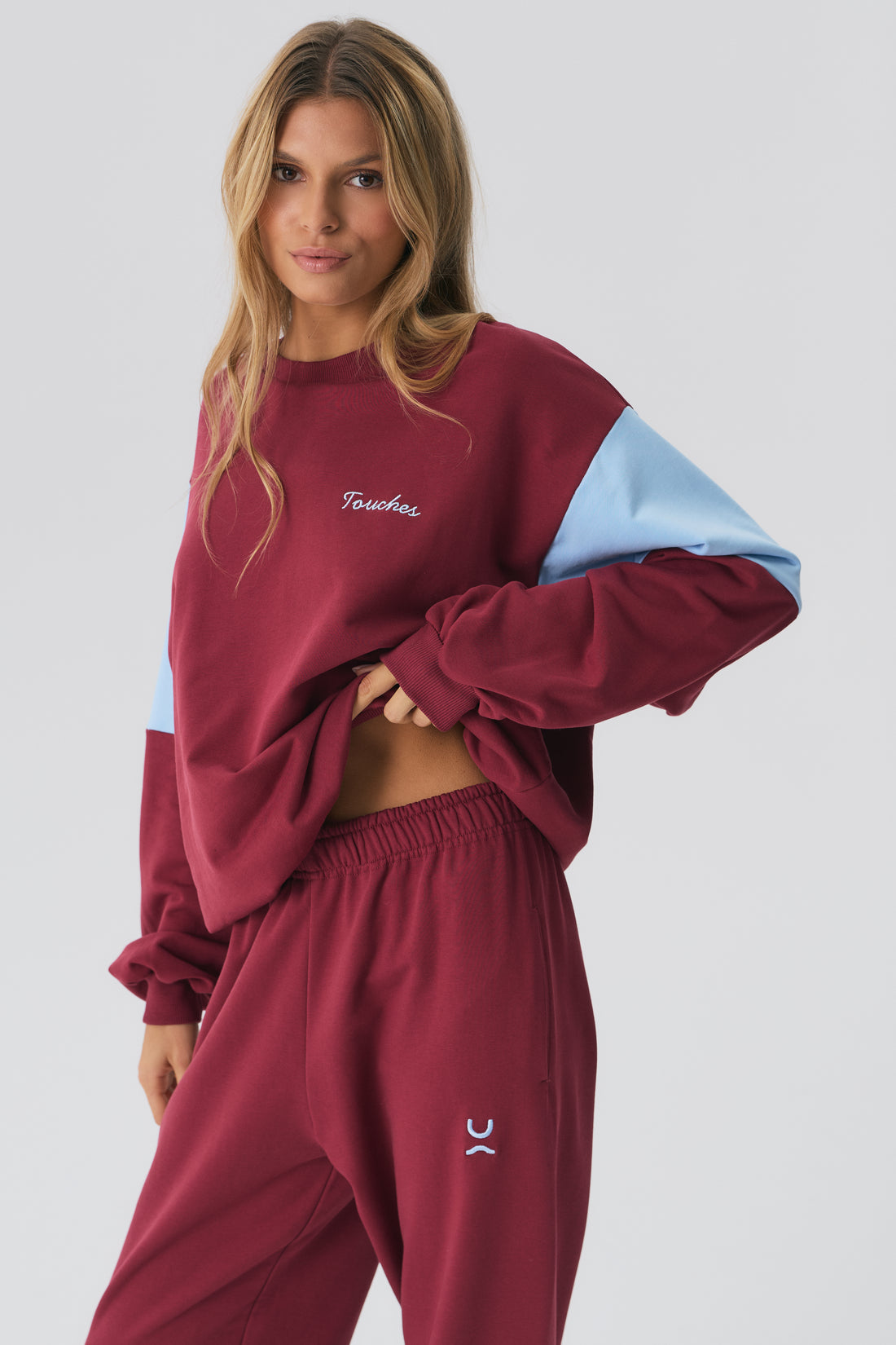 Crewneck Baby blue/Maroon