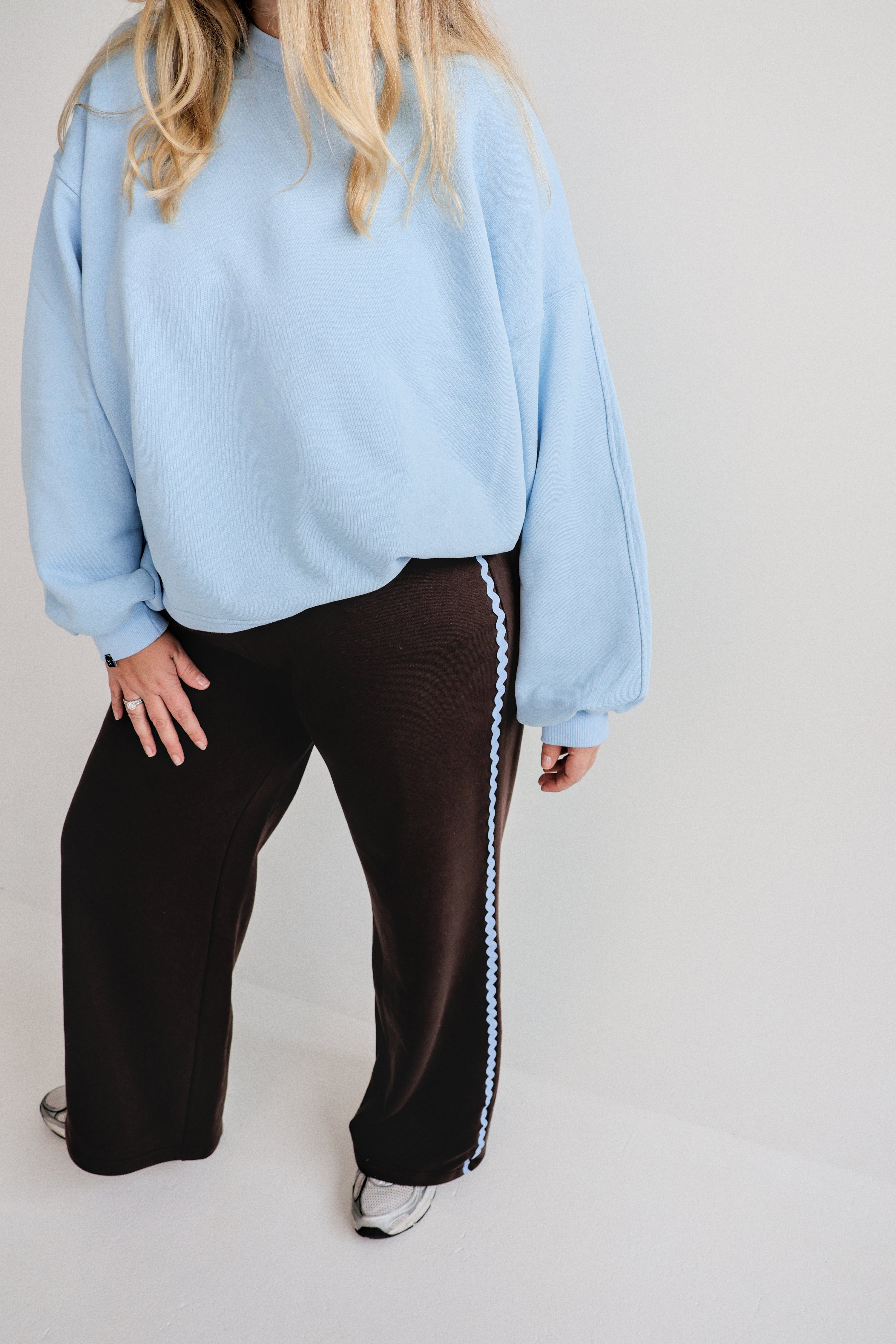 Crewneck Baby Blue