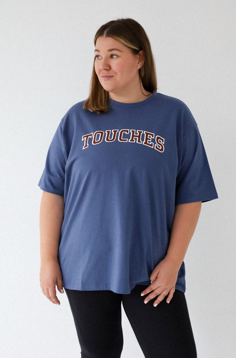 T-shirt Touches College