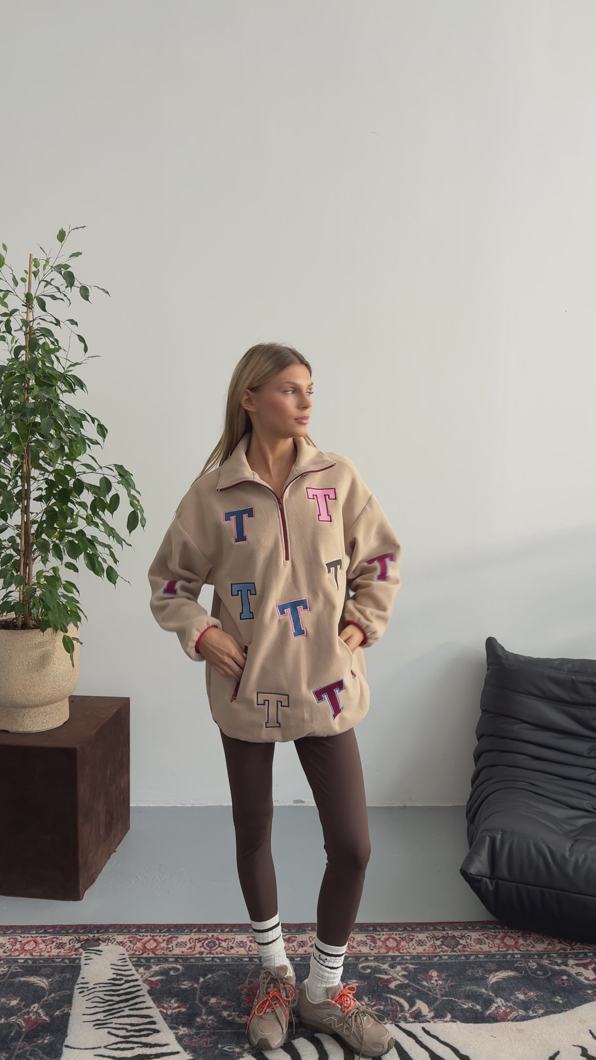 Polar Beige T