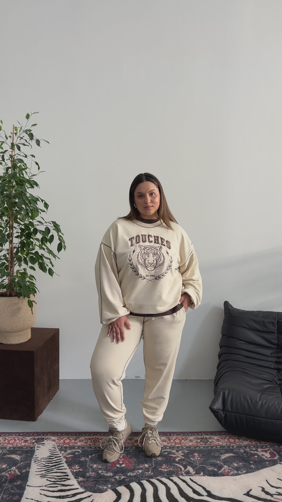 Crewneck Tiger Beige